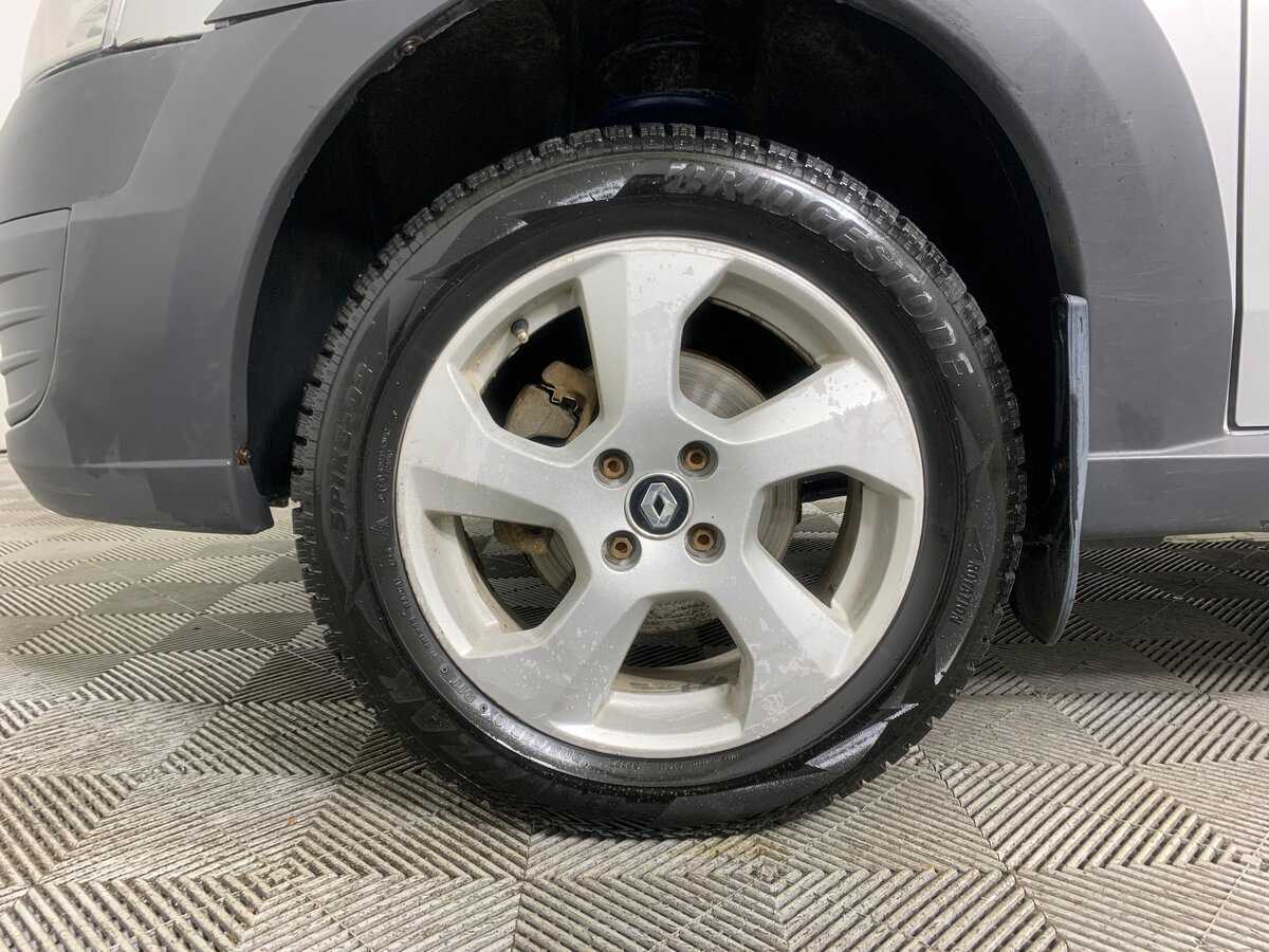 Lada (ВАЗ) Largus с пробегом — 2019 год. Фото: #8