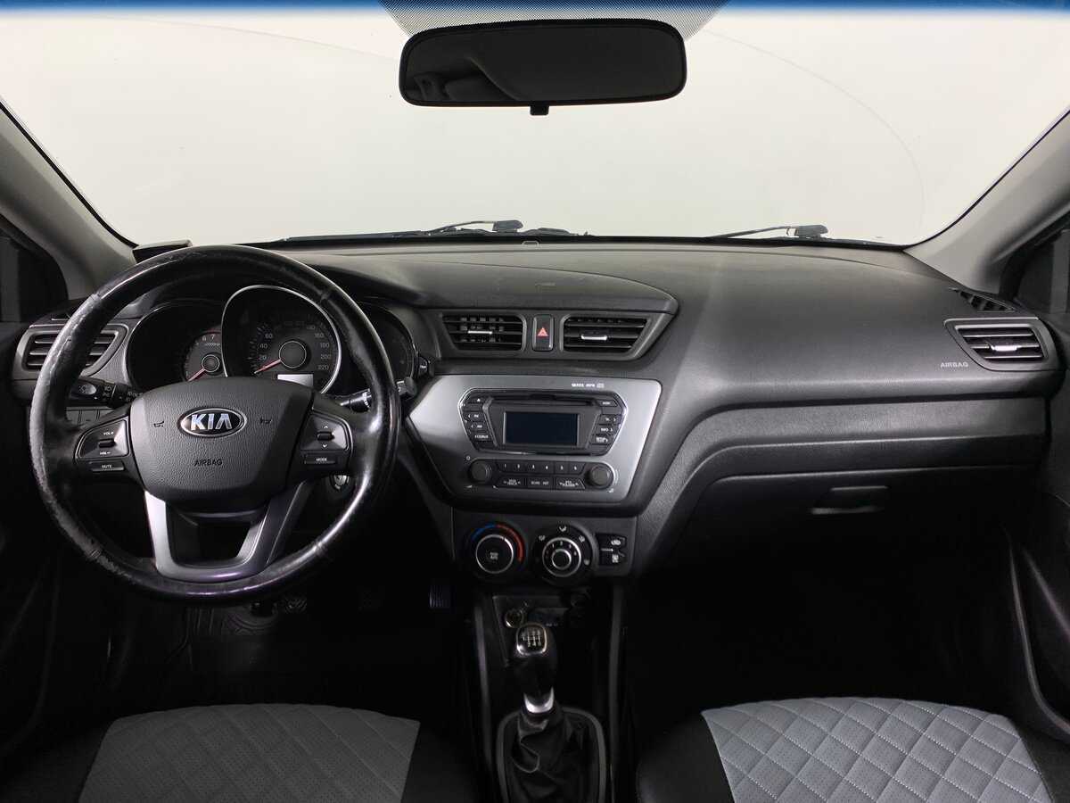 Kia Rio с пробегом — 2014 год. Фото: #9
