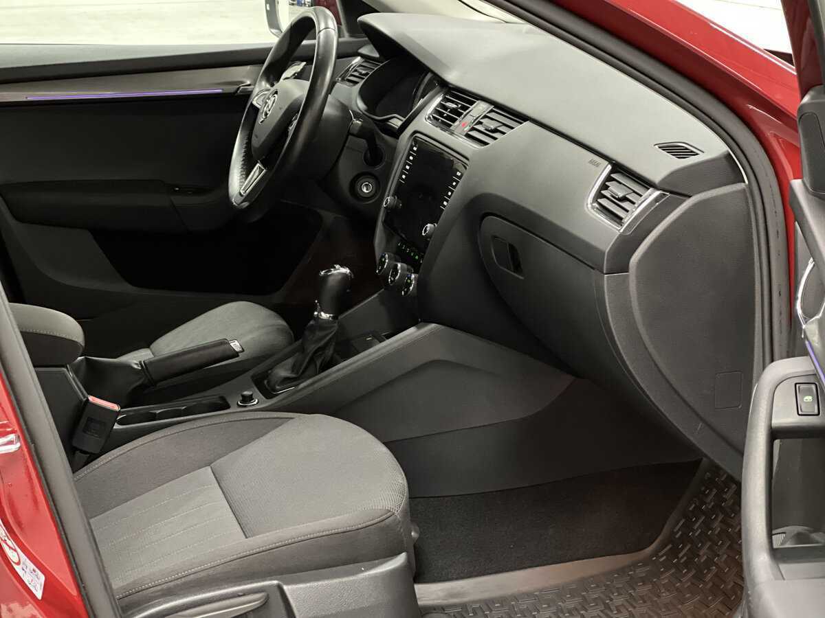 Skoda Octavia с пробегом — 2017 год. Фото: #10