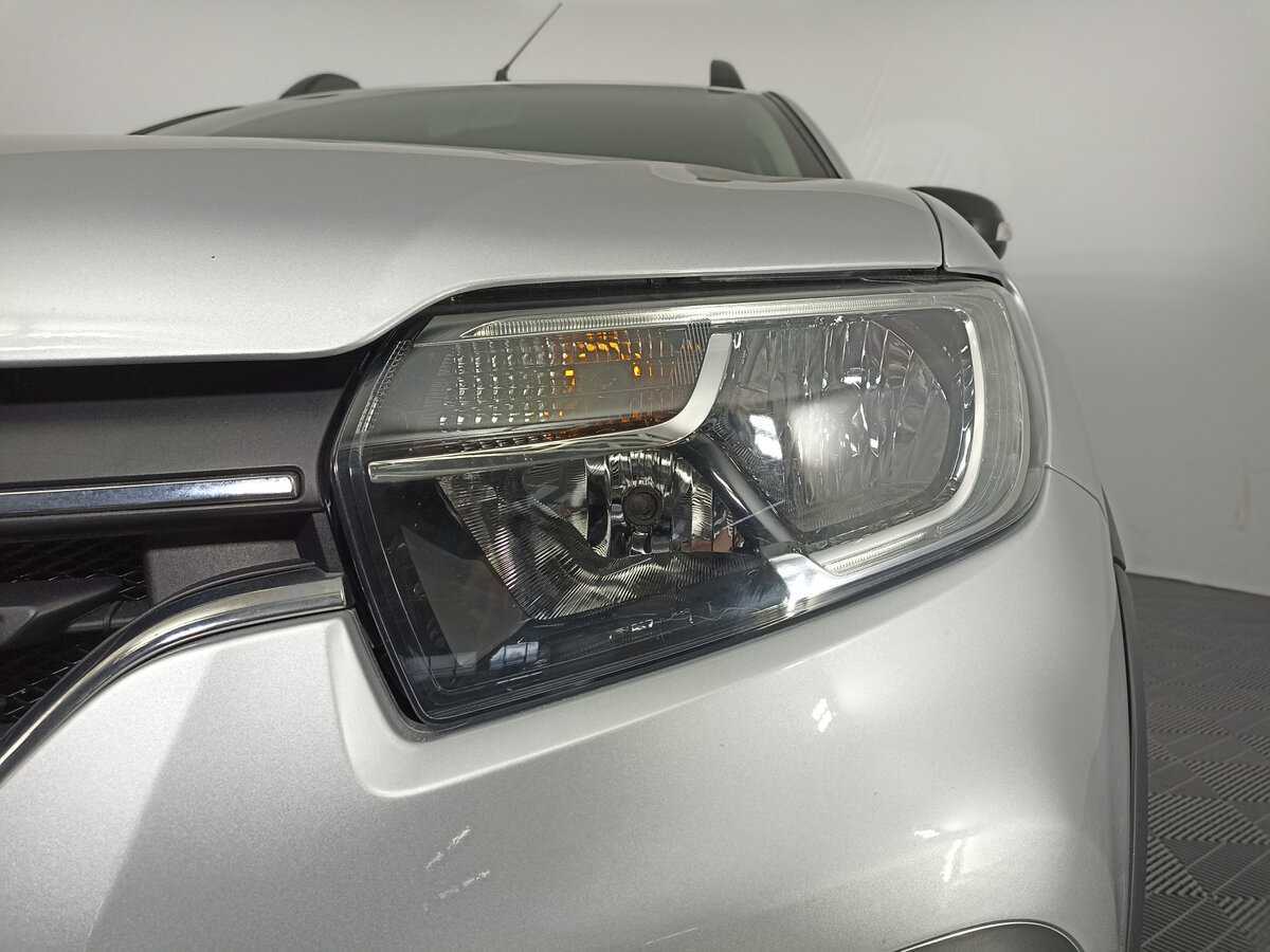 Renault Sandero с пробегом — 2019 год. Фото: #16