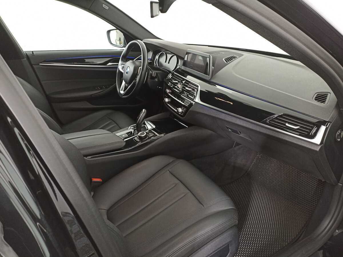 BMW 5 серии с пробегом — 2018 год. Фото: #9