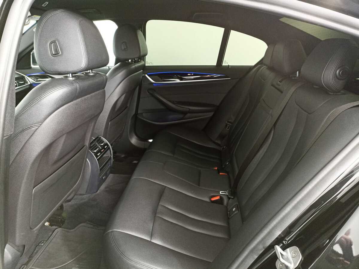 BMW 5 серии с пробегом — 2018 год. Фото: #10