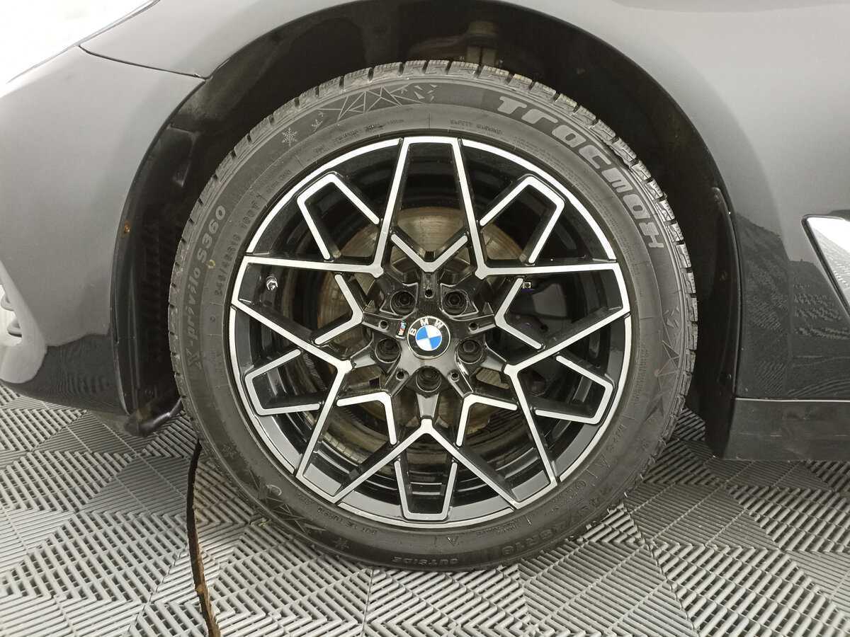 BMW 5 серии с пробегом — 2018 год. Фото: #16