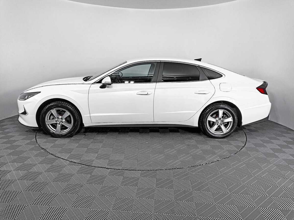 Hyundai Sonata с пробегом — 2020 год. Фото: #7