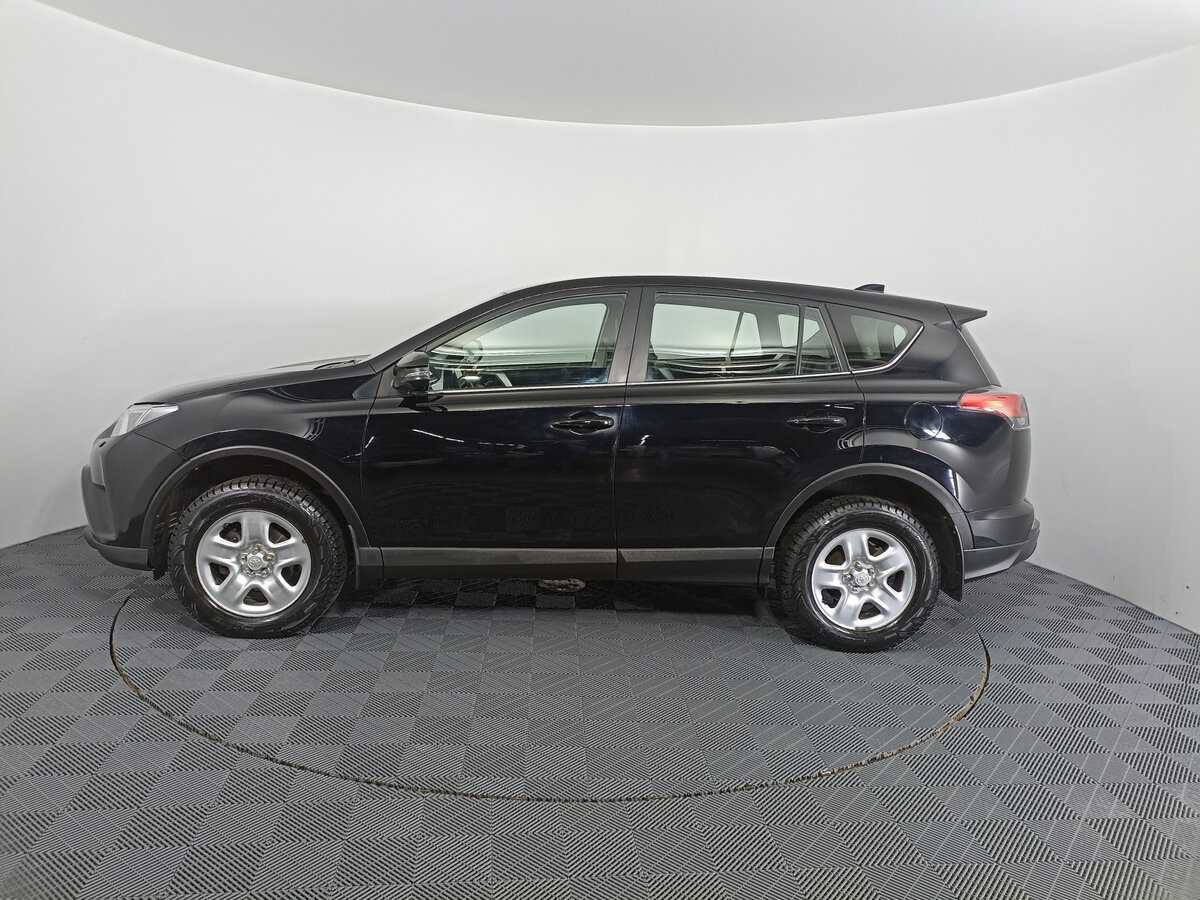 Toyota RAV4 с пробегом — 2019 год. Фото: #7