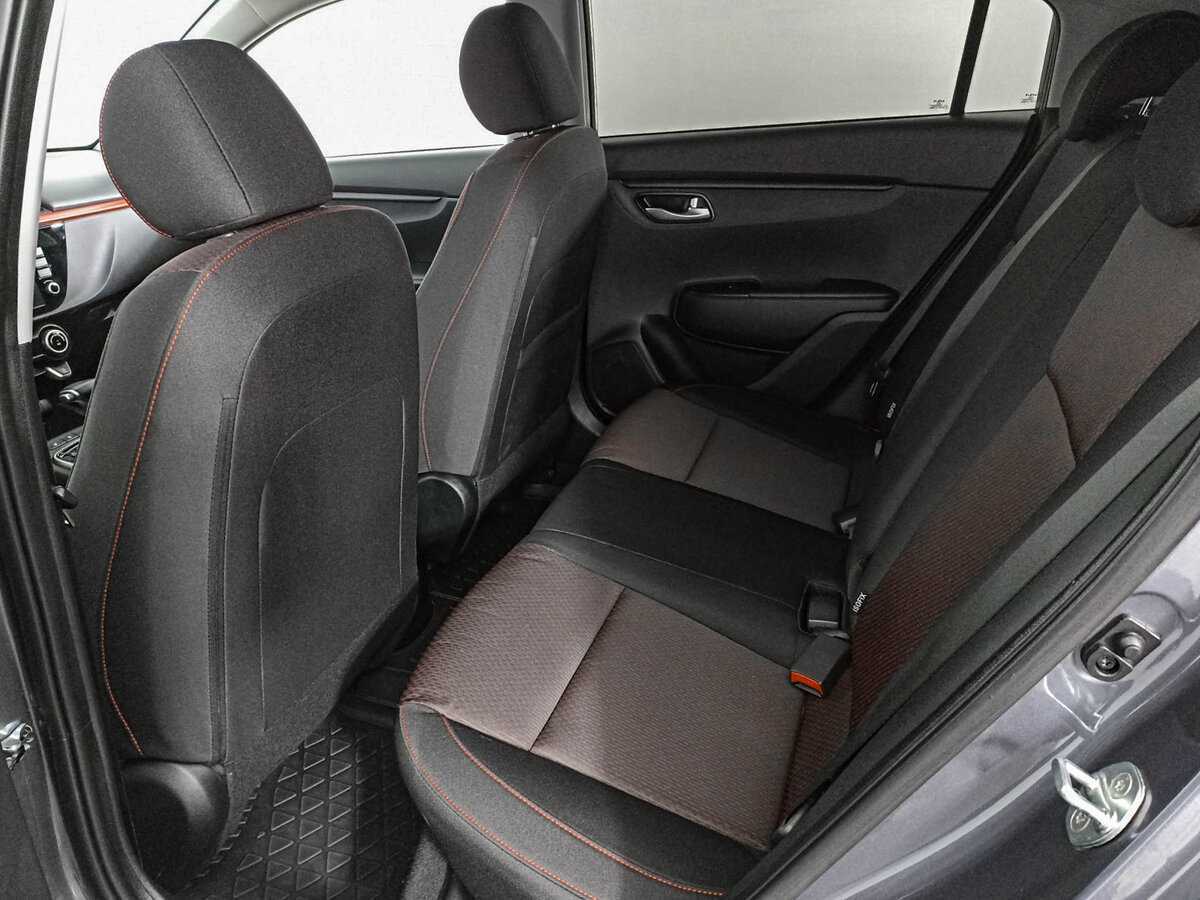 Kia Rio с пробегом — 2021 год. Фото: #11