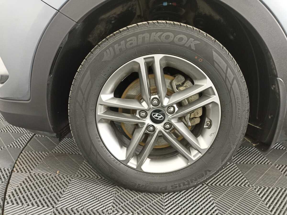 Hyundai Santa Fe с пробегом — 2018 год. Фото: #17