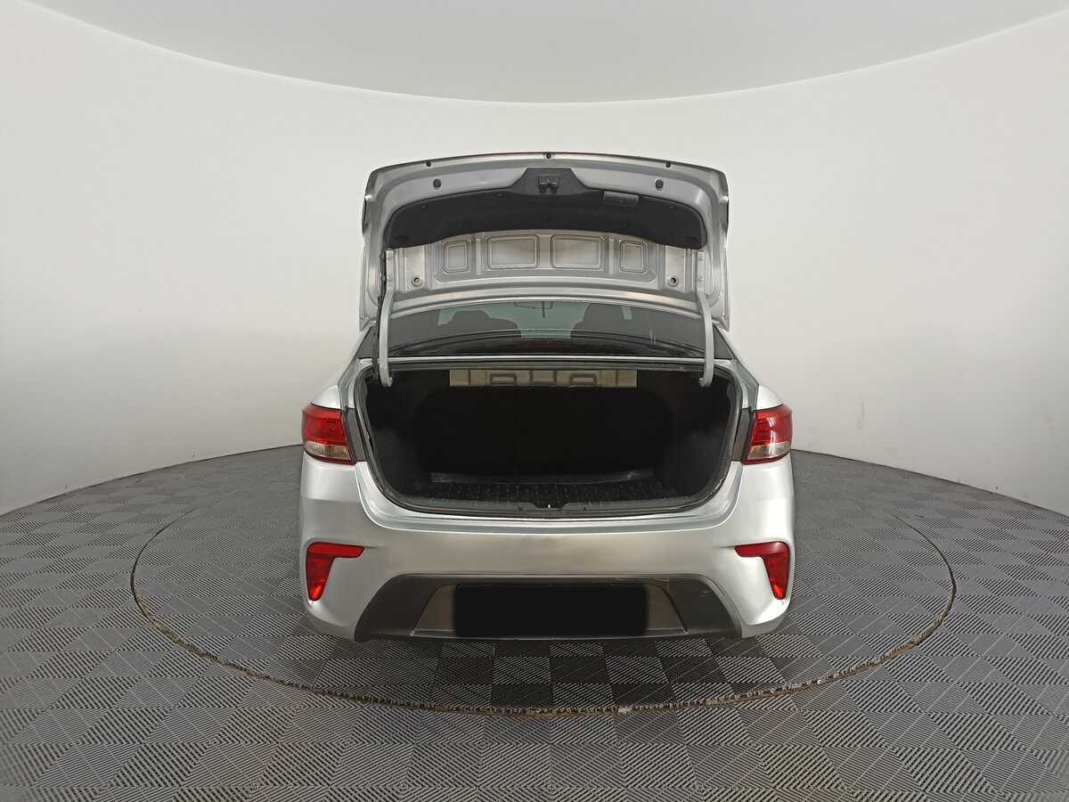 Kia Rio с пробегом — 2017 год. Фото: #9