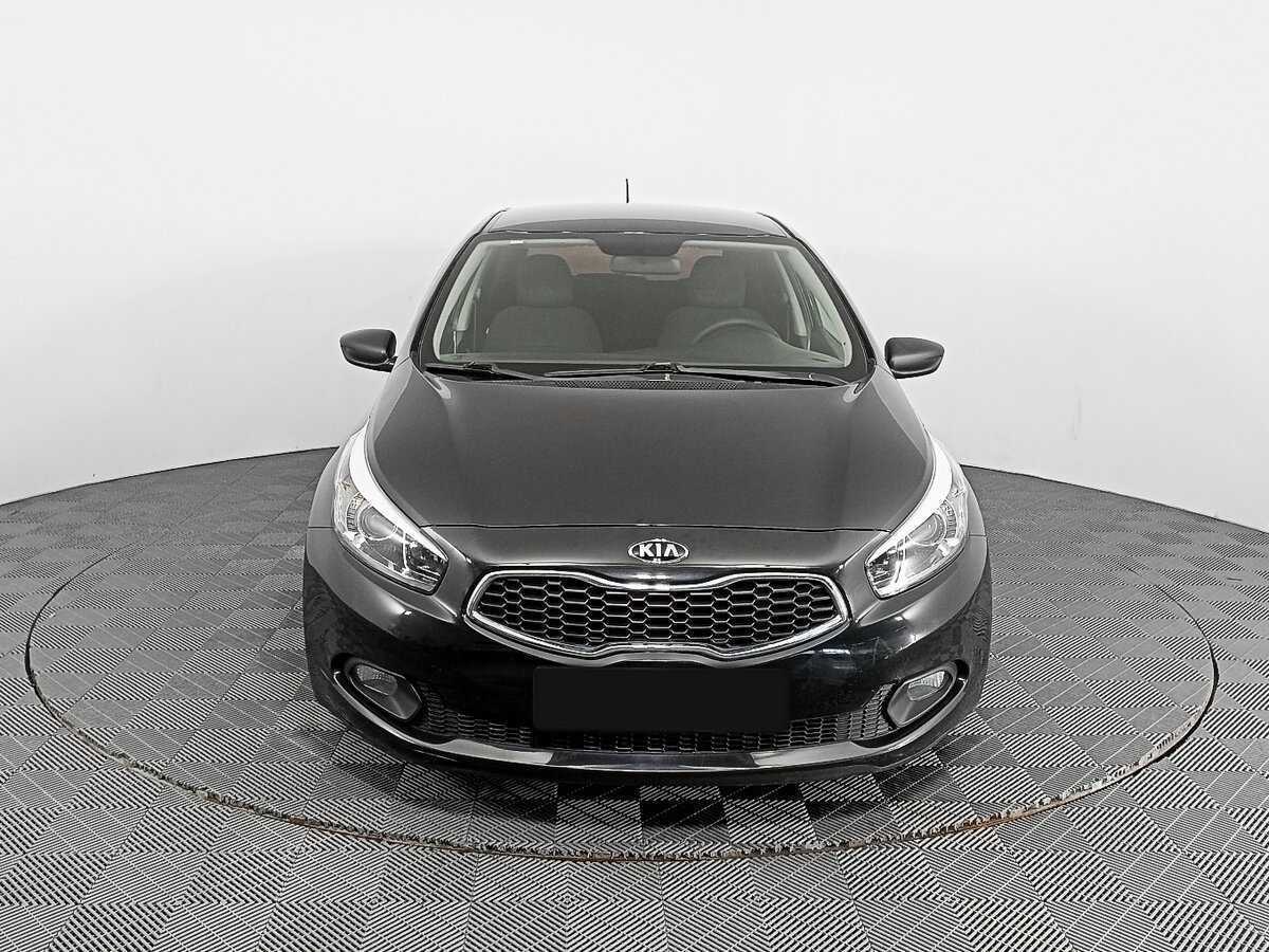 Kia Ceed с пробегом — 2015 год. Фото: #1