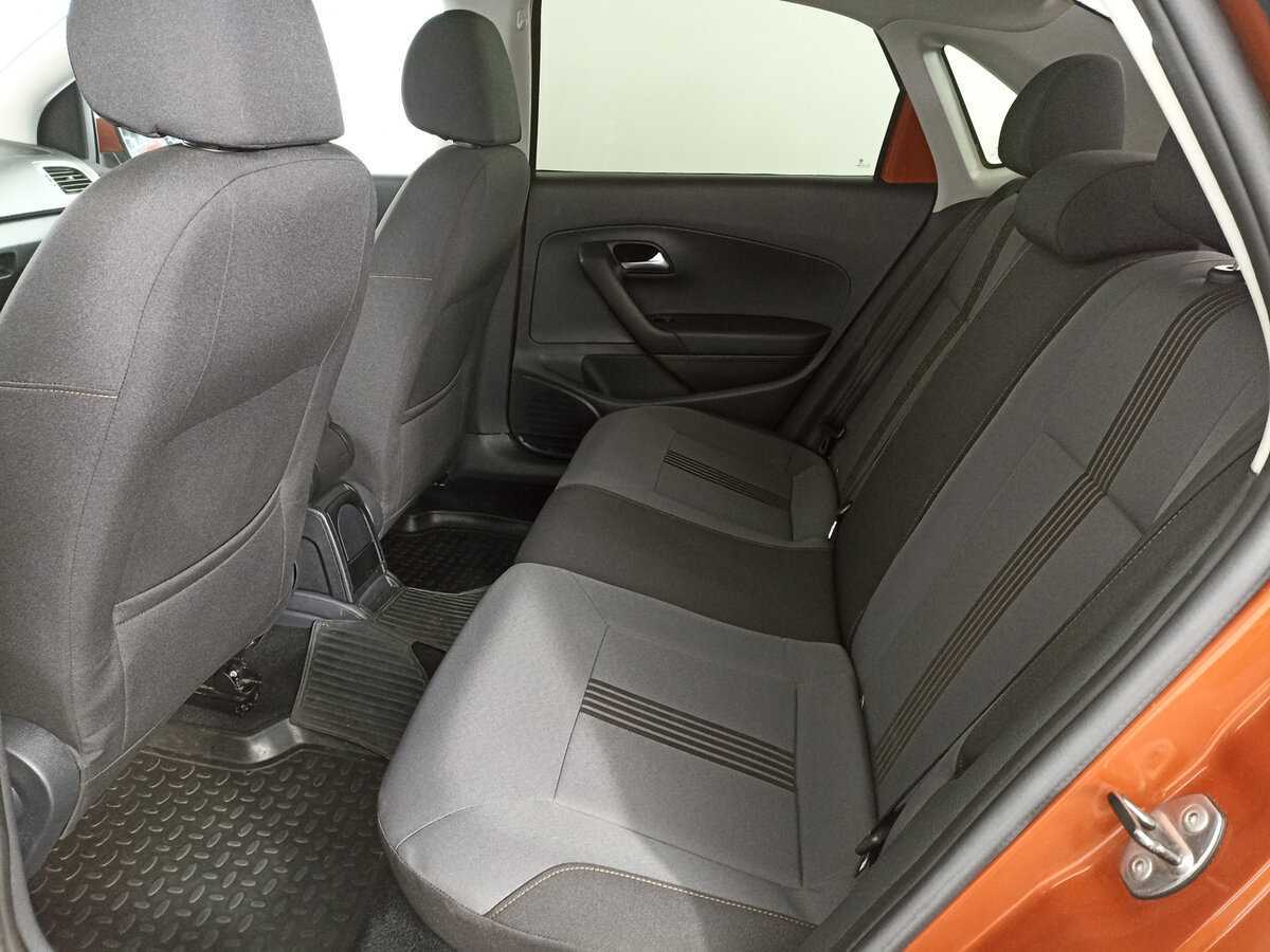 Volkswagen Polo с пробегом — 2017 год. Фото: #10