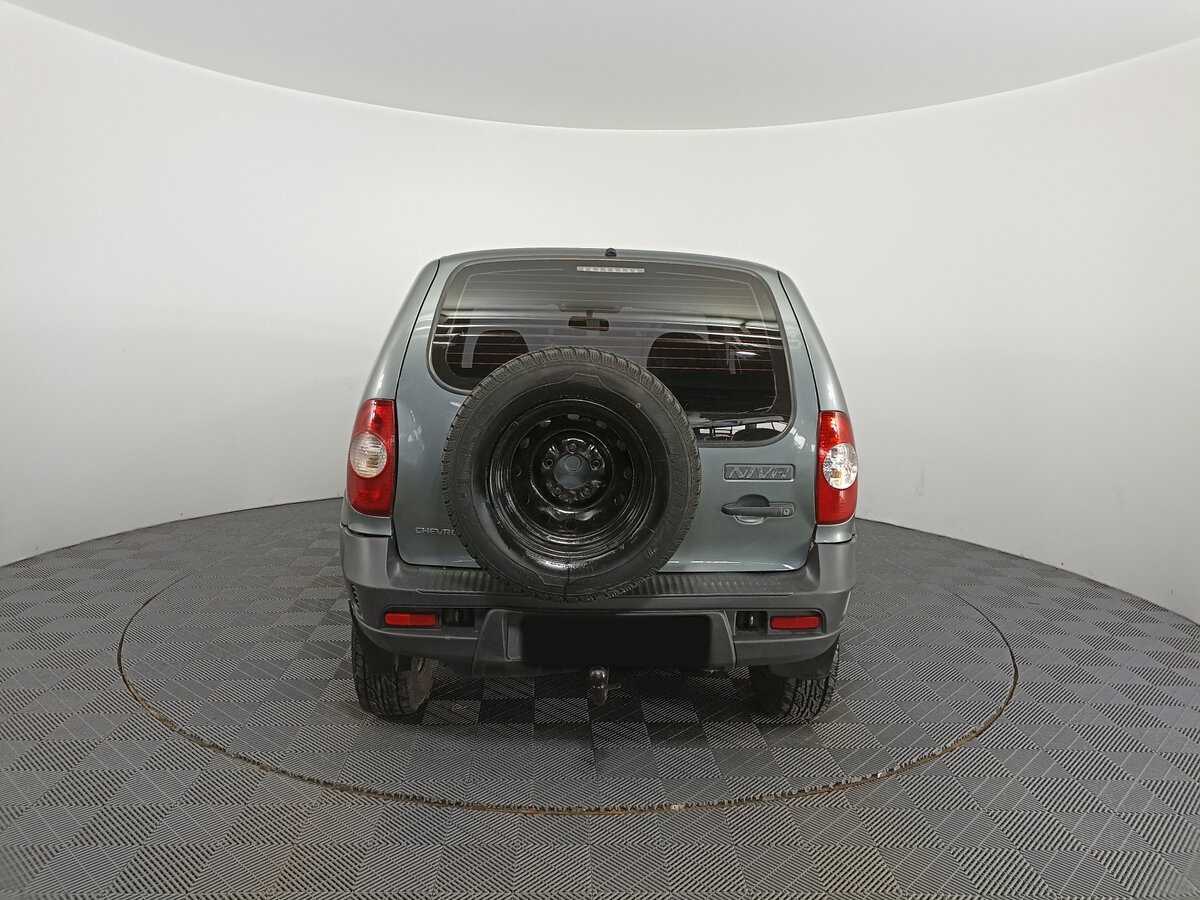 Chevrolet Niva с пробегом — 2014 год. Фото: #5