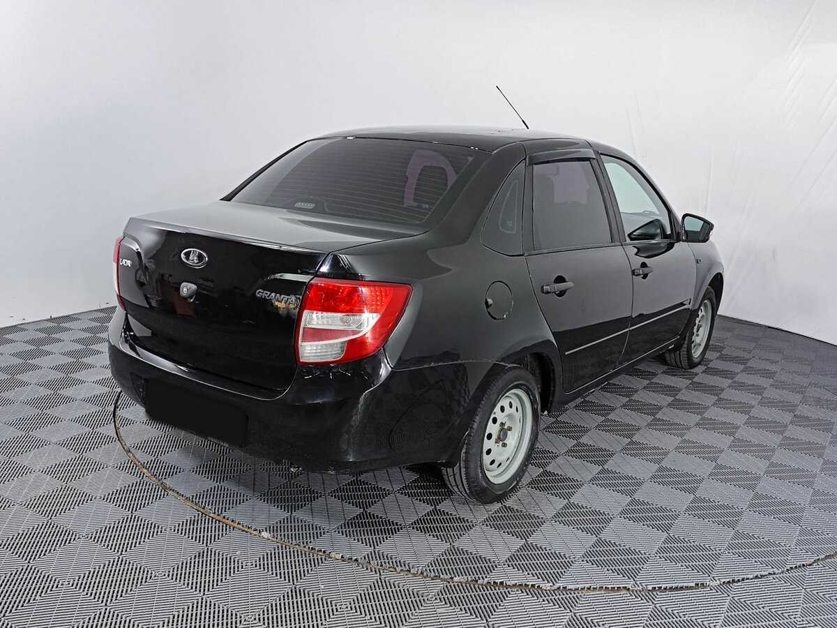 Lada (ВАЗ) Granta с пробегом — 2017 год. Фото: #4