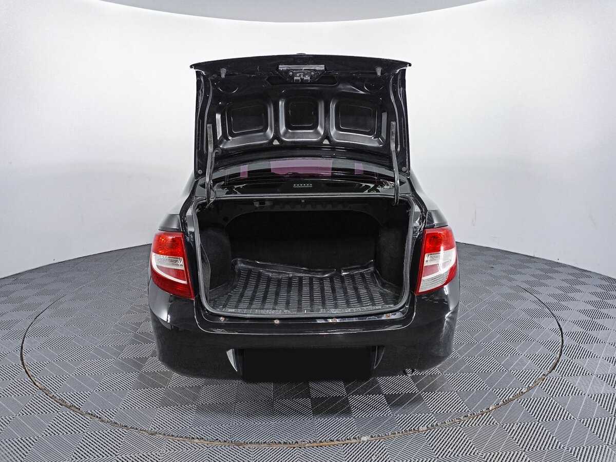 Lada (ВАЗ) Granta с пробегом — 2017 год. Фото: #9