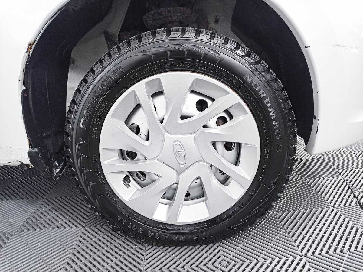 Lada (ВАЗ) Granta с пробегом — 2014 год. Фото: #17