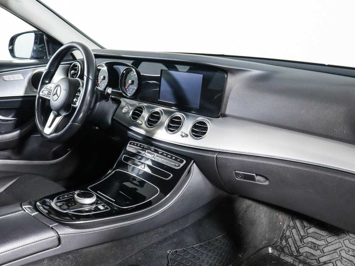 Mercedes-Benz E-Класс с пробегом — 2020 год. Фото: #3