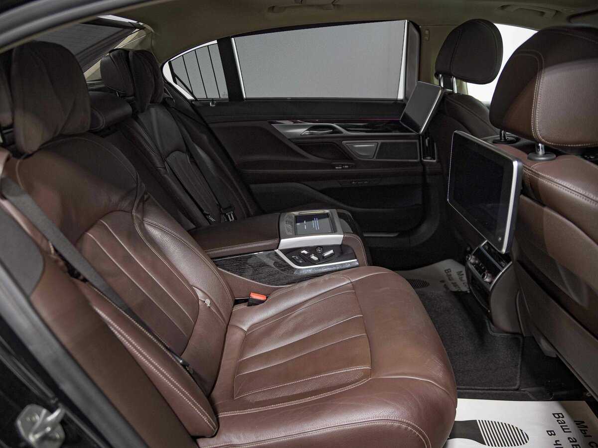 BMW 7 серии с пробегом — 2018 год. Фото: #15