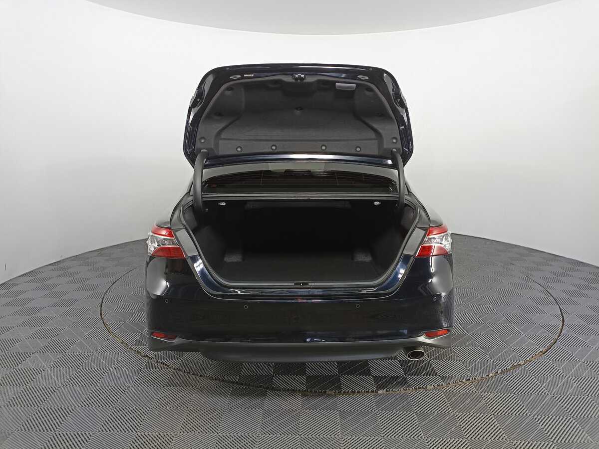 Toyota Camry с пробегом — 2021 год. Фото: #9