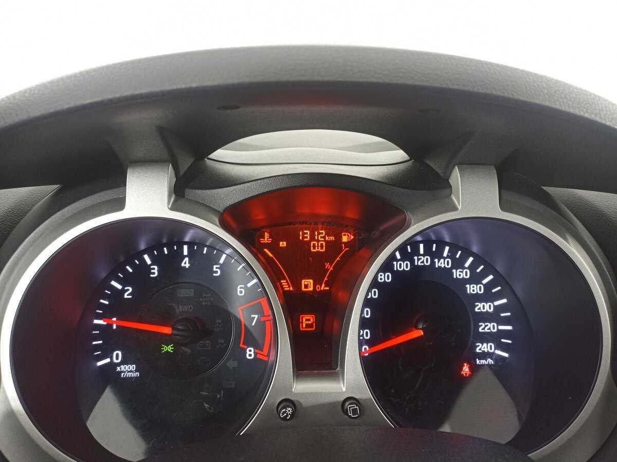 Nissan Juke с пробегом — 2013 год. Фото: #12