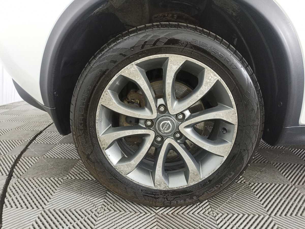 Nissan Juke с пробегом — 2013 год. Фото: #17