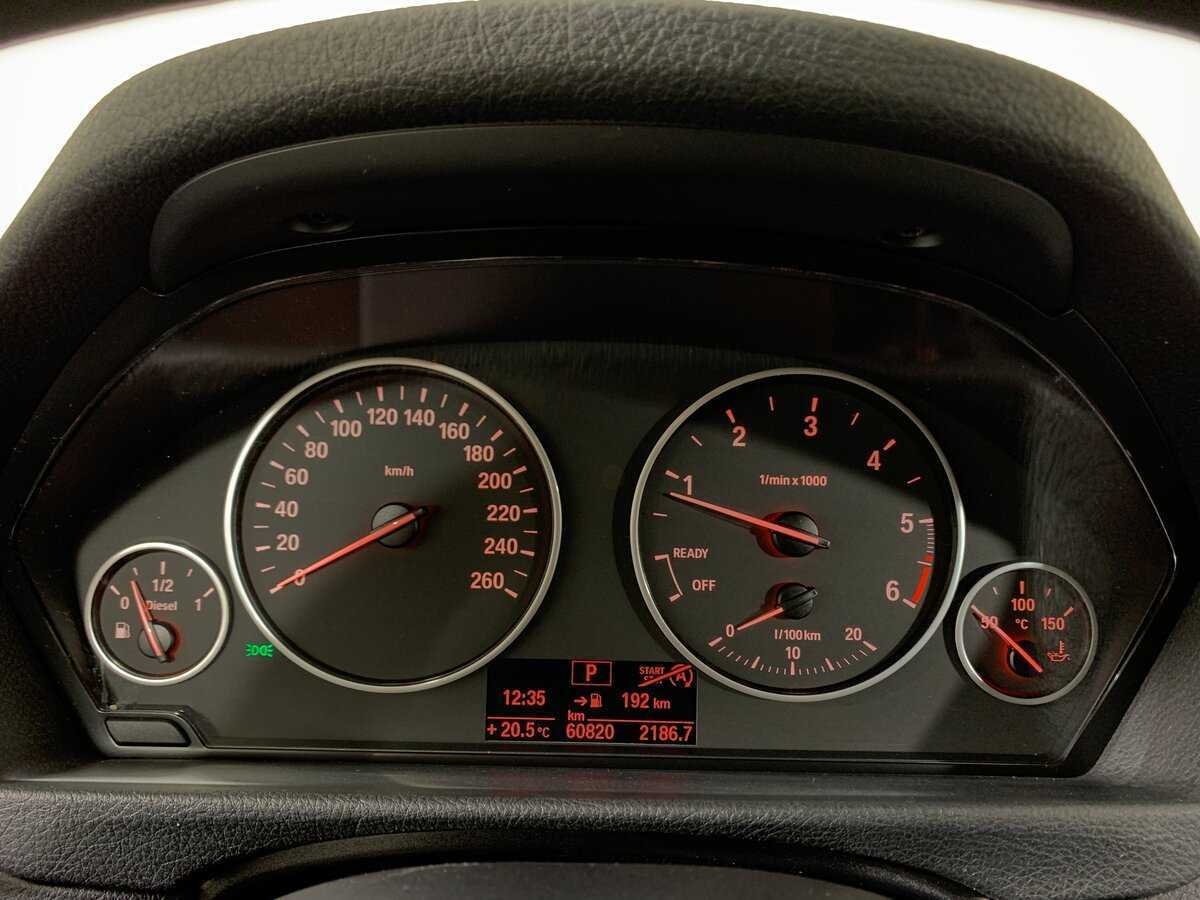 BMW 3 серии с пробегом — 2013 год. Фото: #14