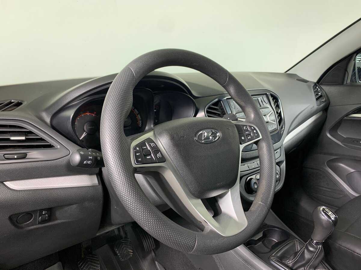 Lada (ВАЗ) Vesta с пробегом — 2018 год. Фото: #11