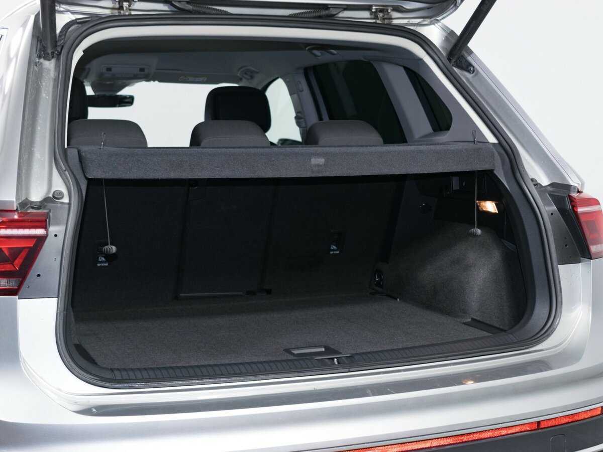 Volkswagen Tiguan с пробегом — 2021 год. Фото: #8