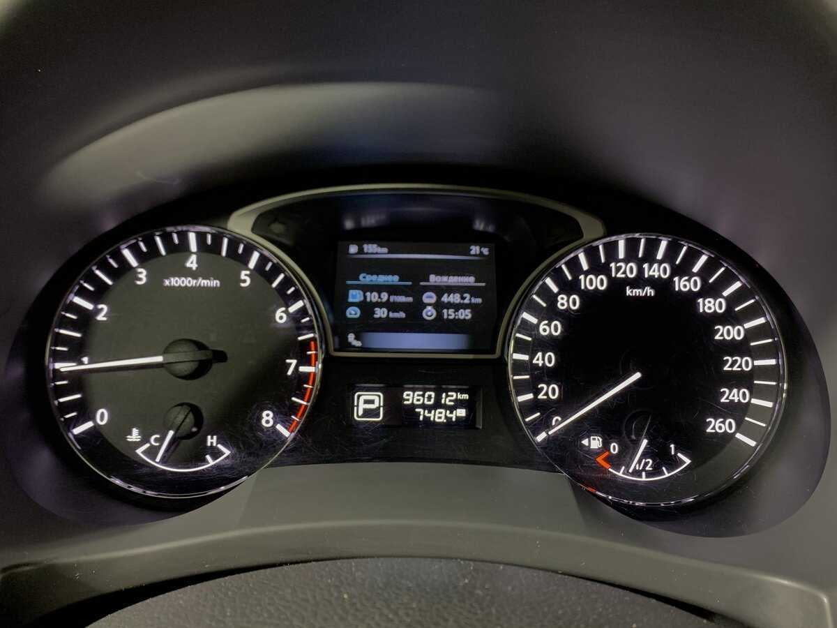 Nissan Teana с пробегом — 2015 год. Фото: #13