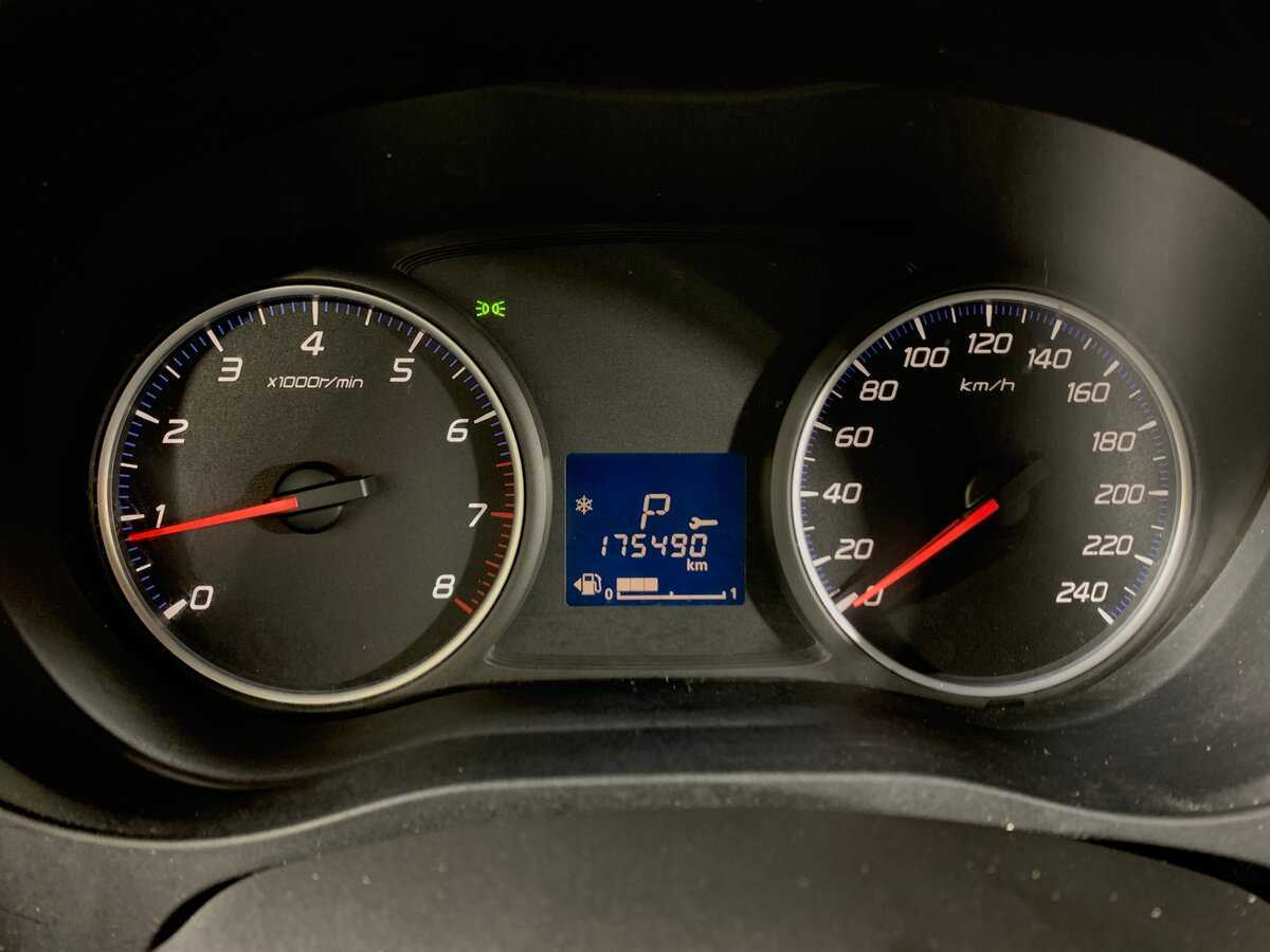 Mitsubishi Outlander с пробегом — 2013 год. Фото: #14