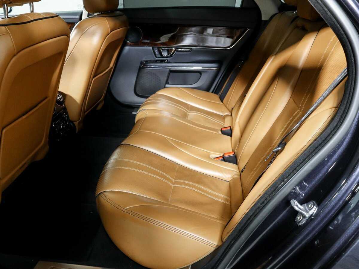 Jaguar XJ с пробегом — 2017 год. Фото: #6