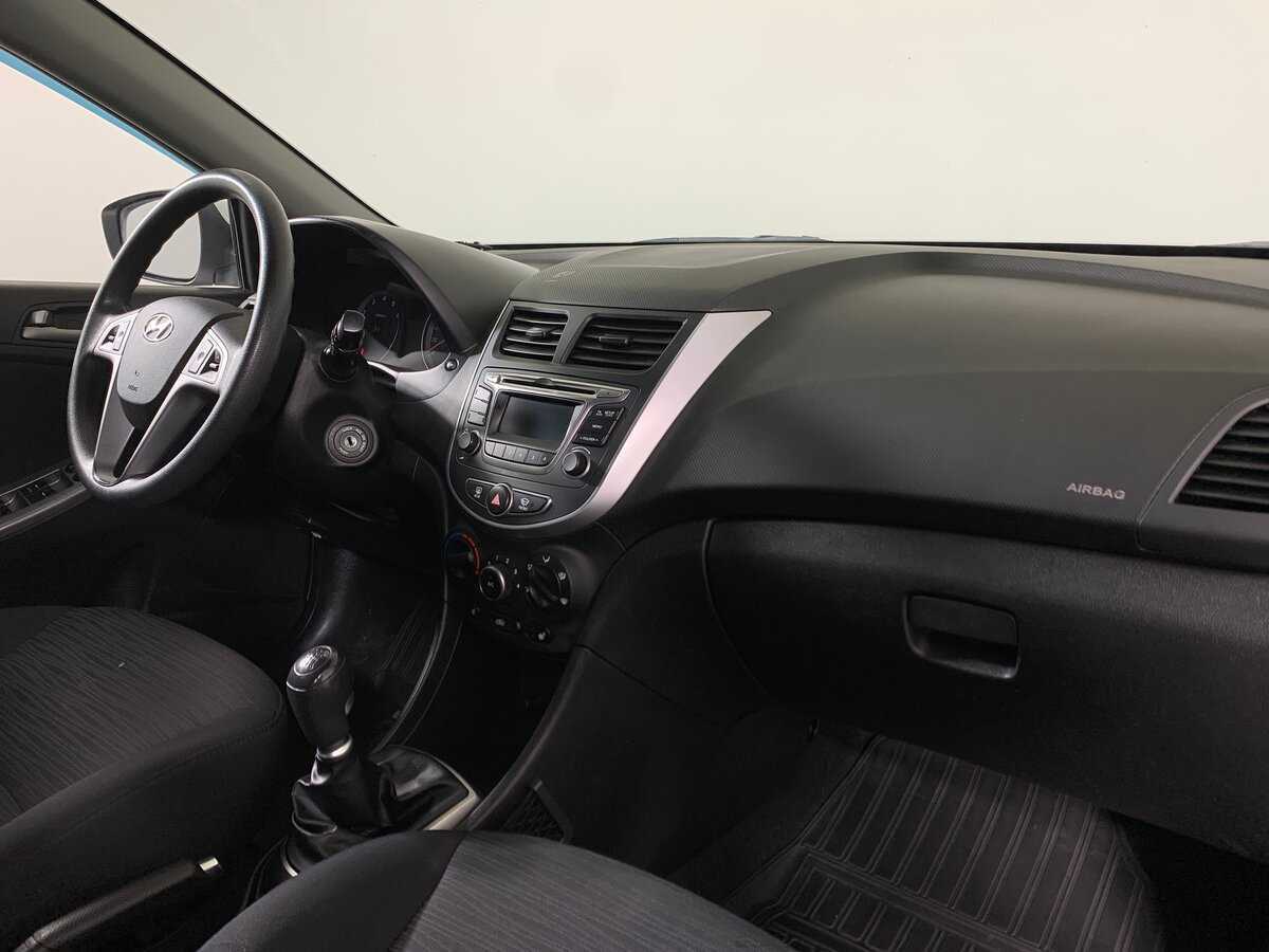 Hyundai Solaris с пробегом — 2016 год. Фото: #13