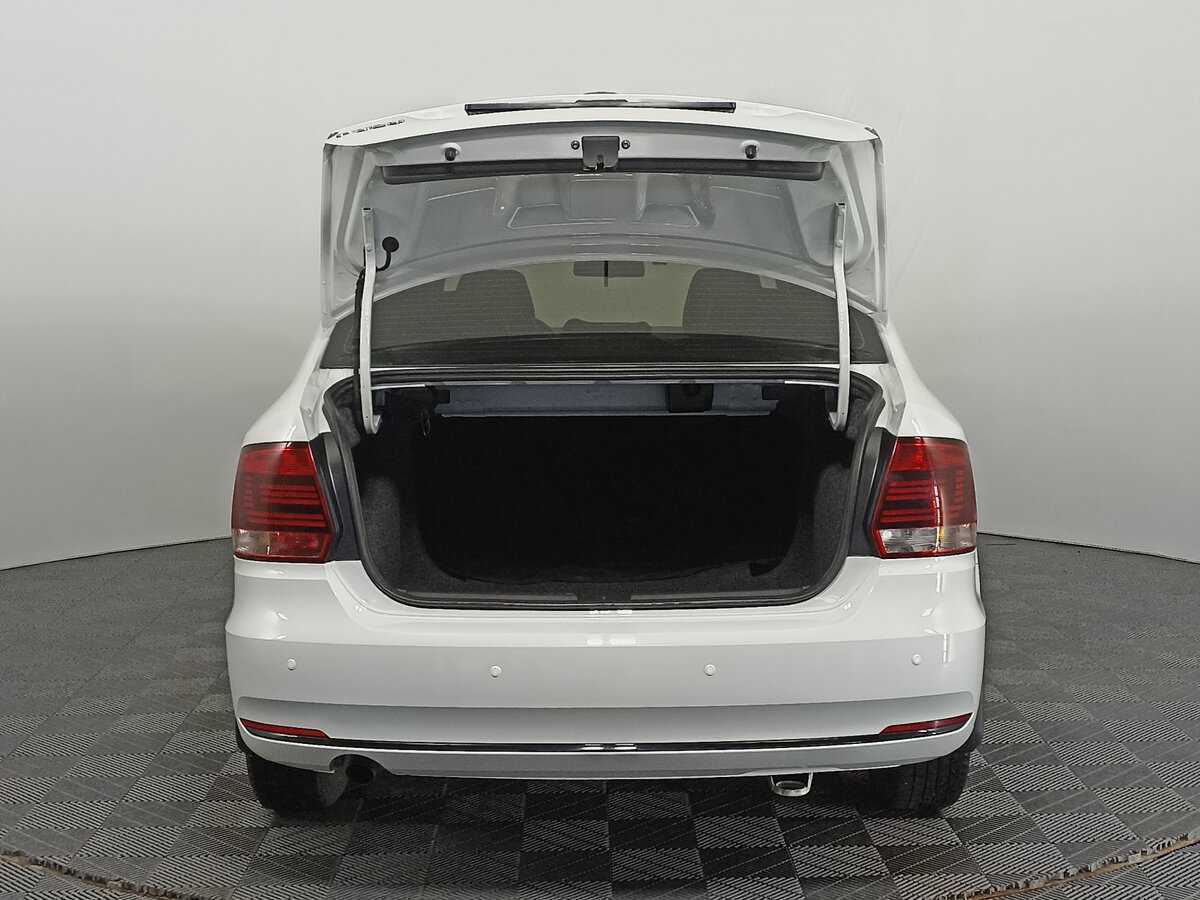 Volkswagen Polo с пробегом — 2020 год. Фото: #9