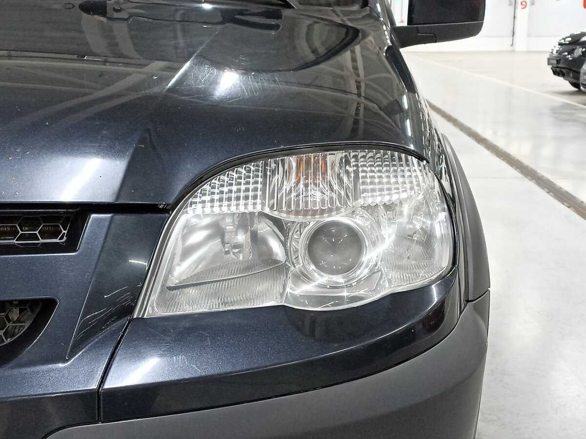 Chevrolet Niva с пробегом — 2015 год. Фото: #16