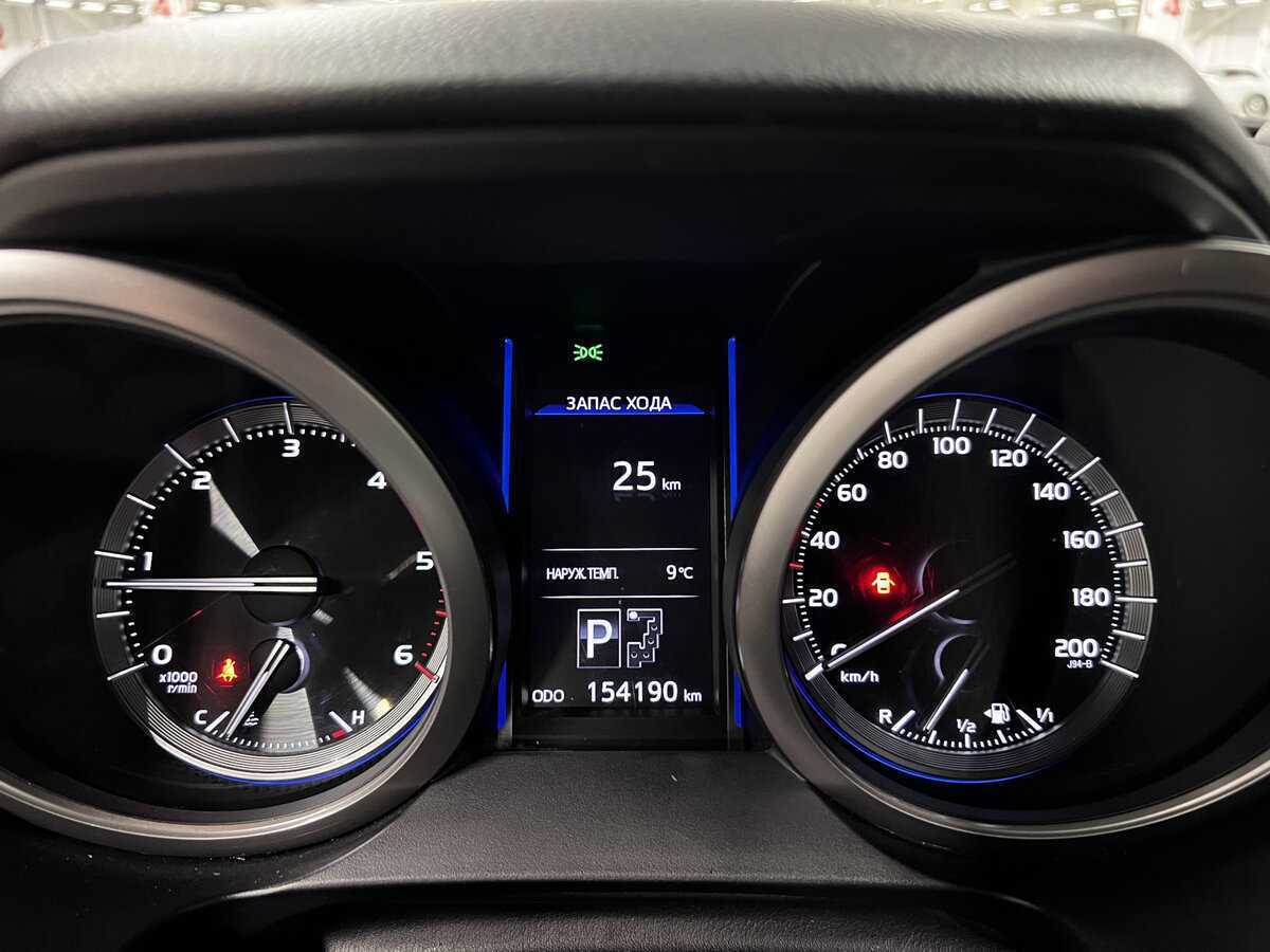 Toyota Land Cruiser Prado с пробегом — 2014 год. Фото: #12