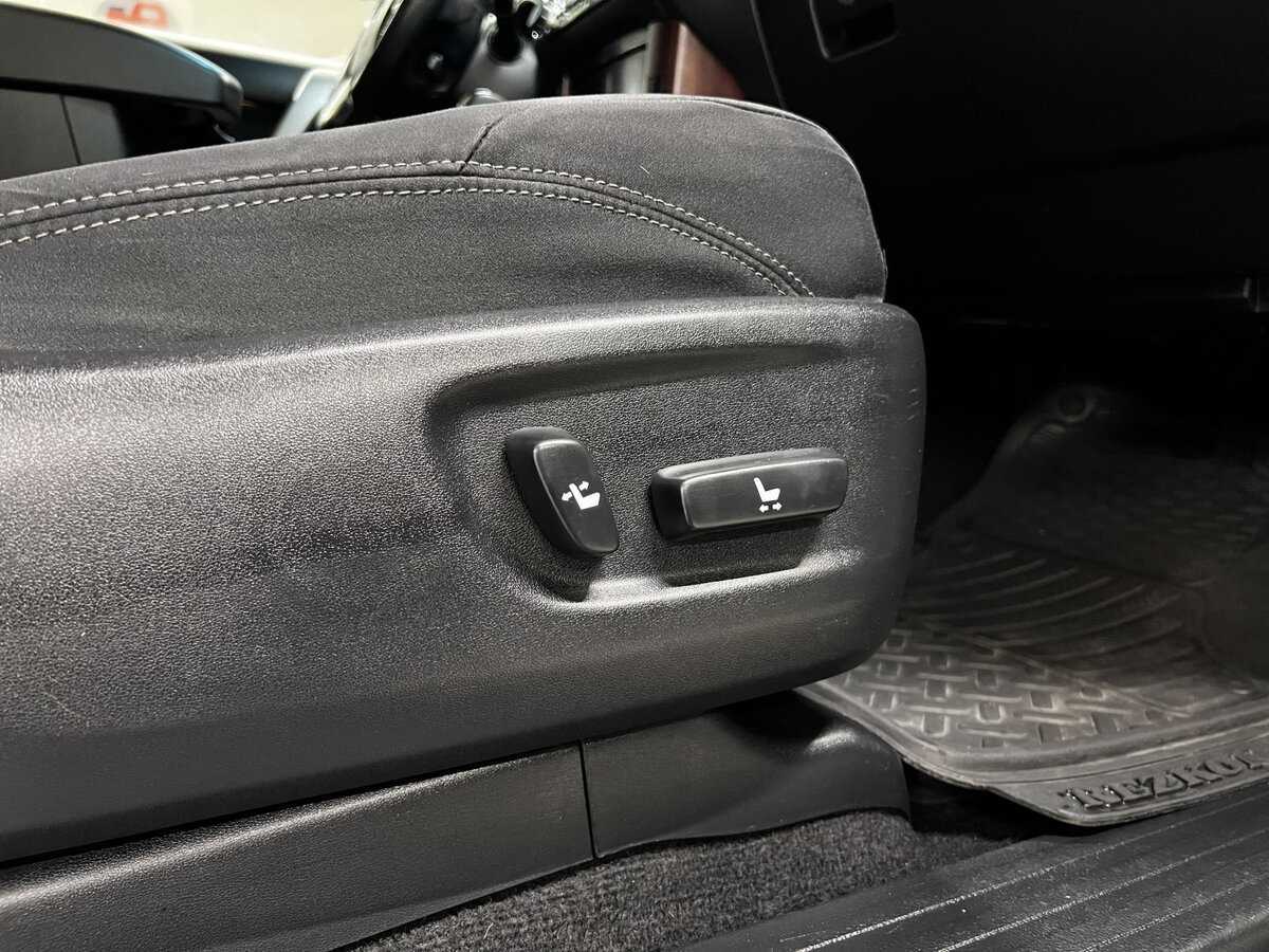 Toyota Land Cruiser Prado с пробегом — 2014 год. Фото: #21