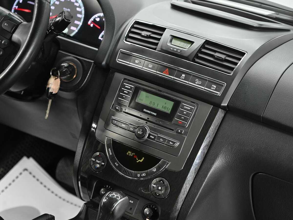 SsangYong Rexton с пробегом — 2013 год. Фото: #12