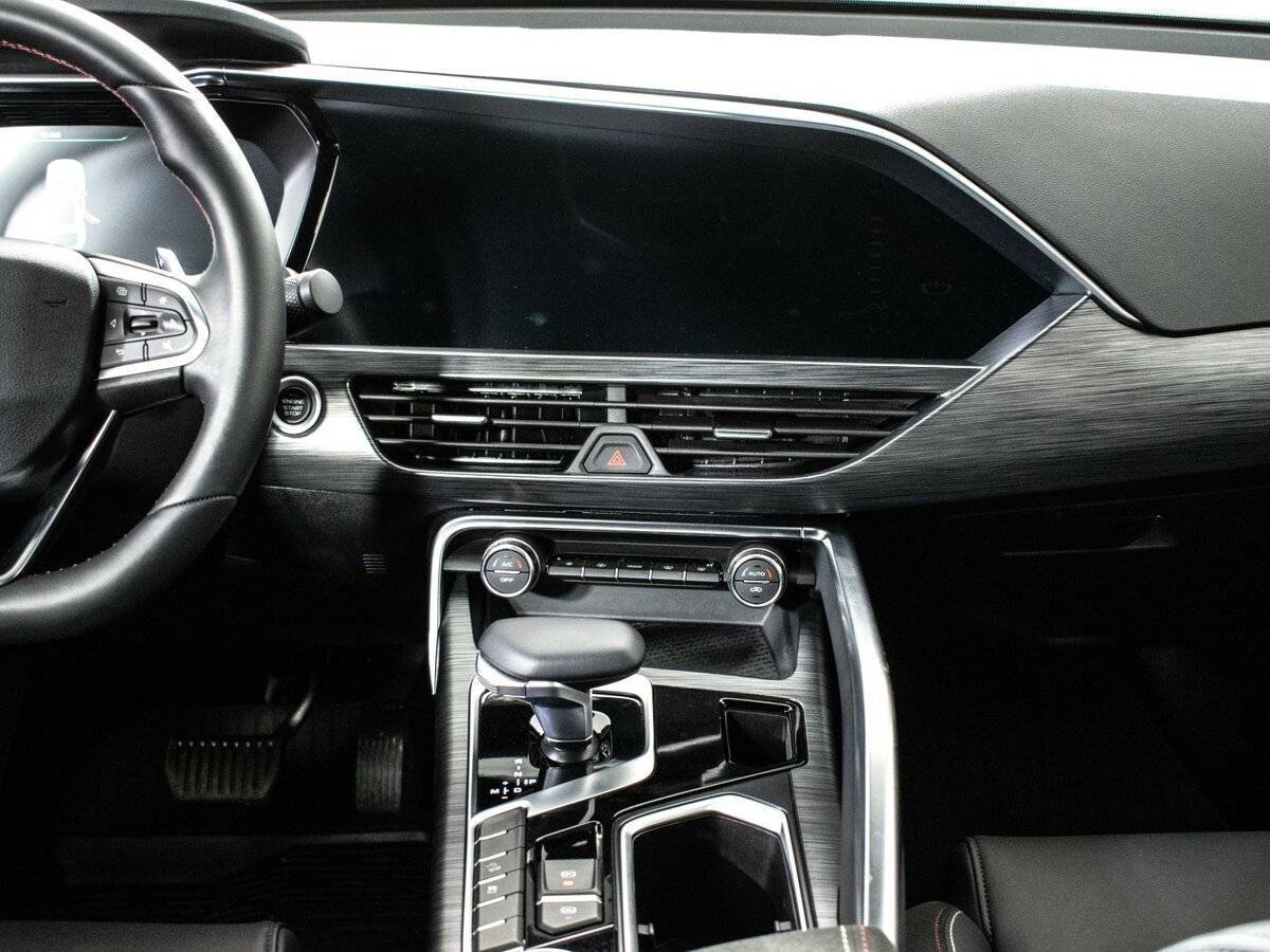 Geely Tugella с пробегом — 2023 год. Фото: #11