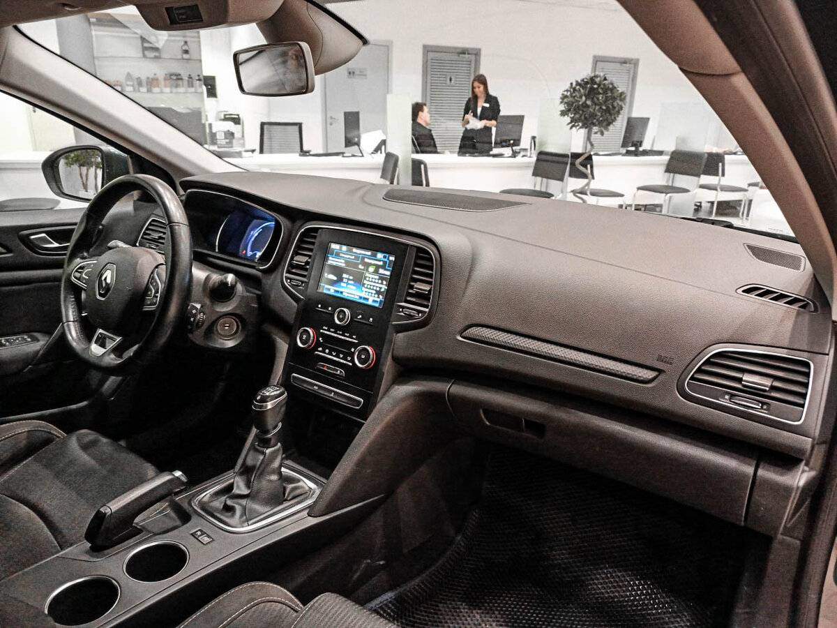 Renault Megane с пробегом — 2019 год. Фото: #8