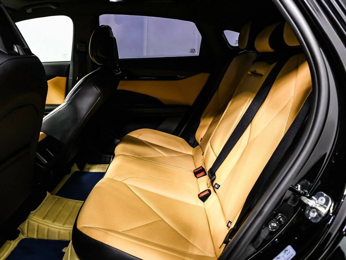 Changan UNI-V с пробегом — 2022 год. Фото: #11