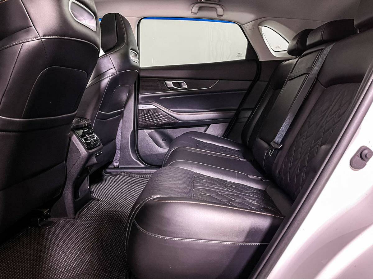 Changan UNI-K с пробегом — 2023 год. Фото: #8