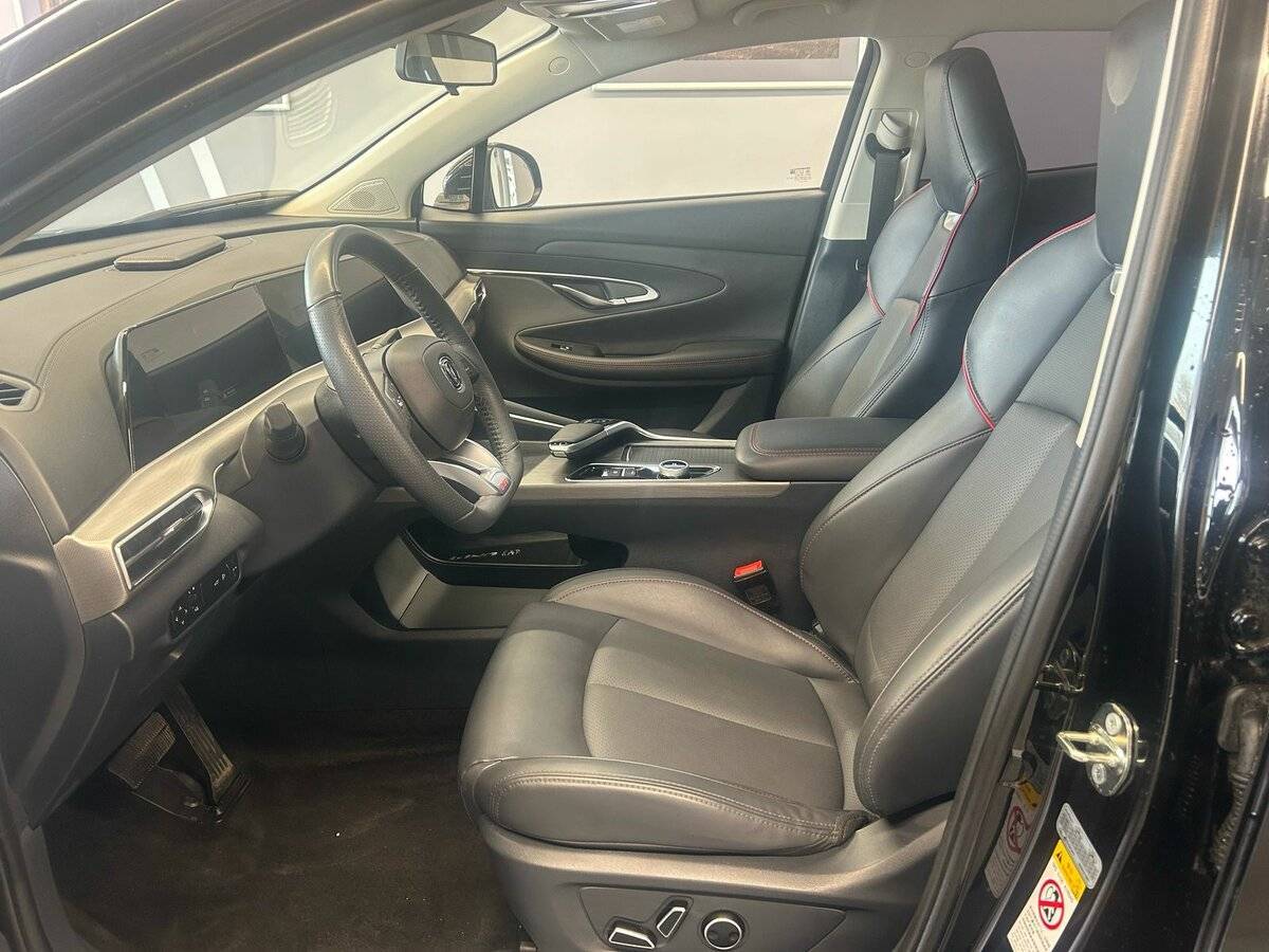 Changan UNI-T с пробегом — 2023 год. Фото: #9