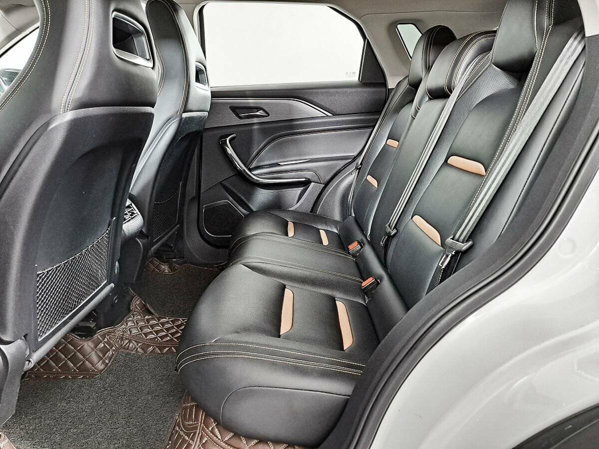 FAW Bestune T77 с пробегом — 2019 год. Фото: #11