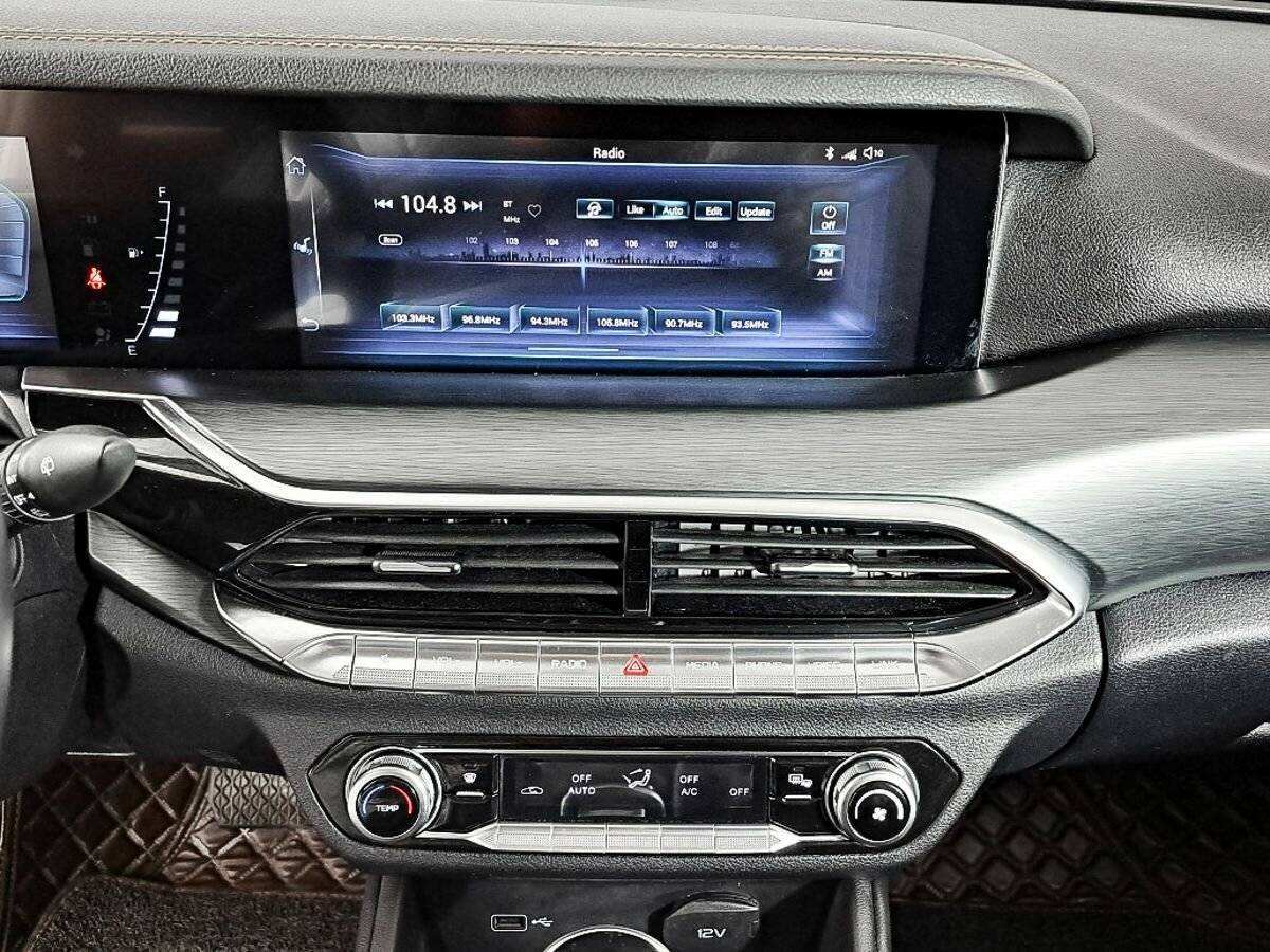 FAW Bestune T77 с пробегом — 2019 год. Фото: #14