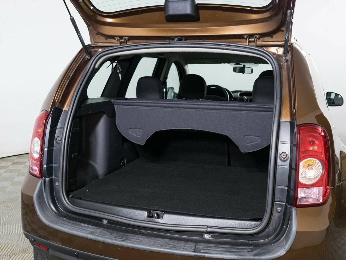 Renault Duster с пробегом — 2014 год. Фото: #8