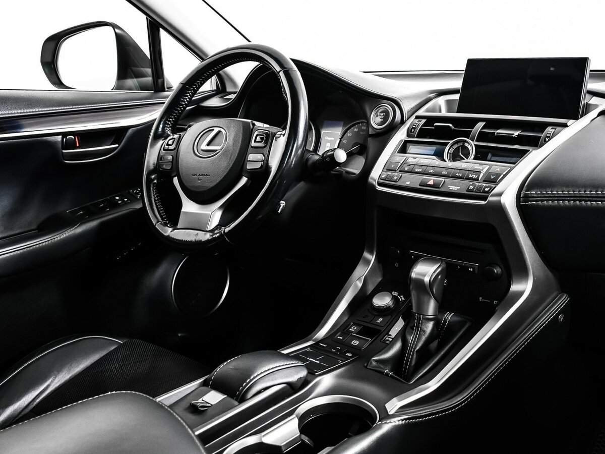 Lexus NX с пробегом — 2015 год. Фото: #8