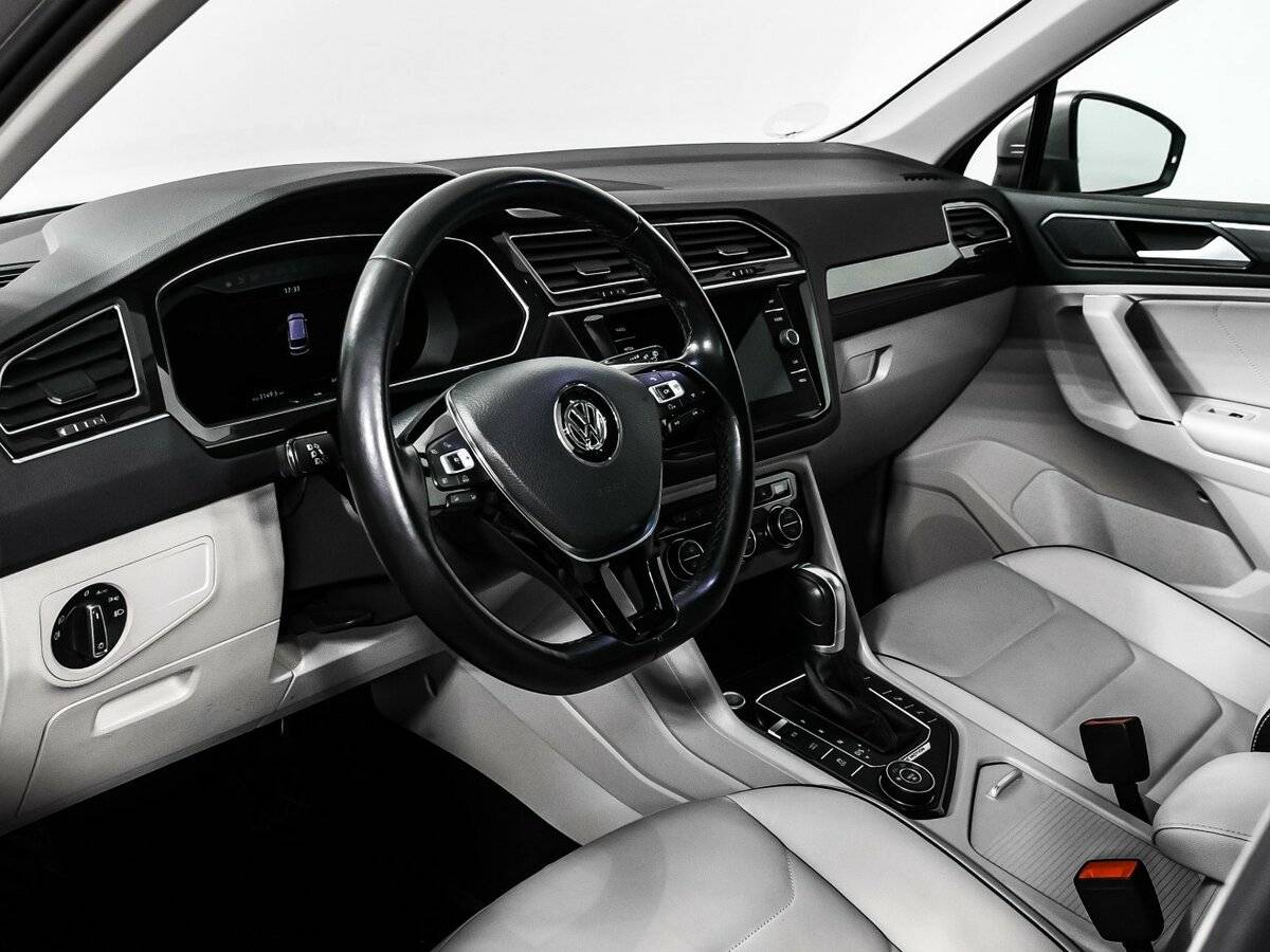 Volkswagen Tiguan с пробегом — 2017 год. Фото: #11