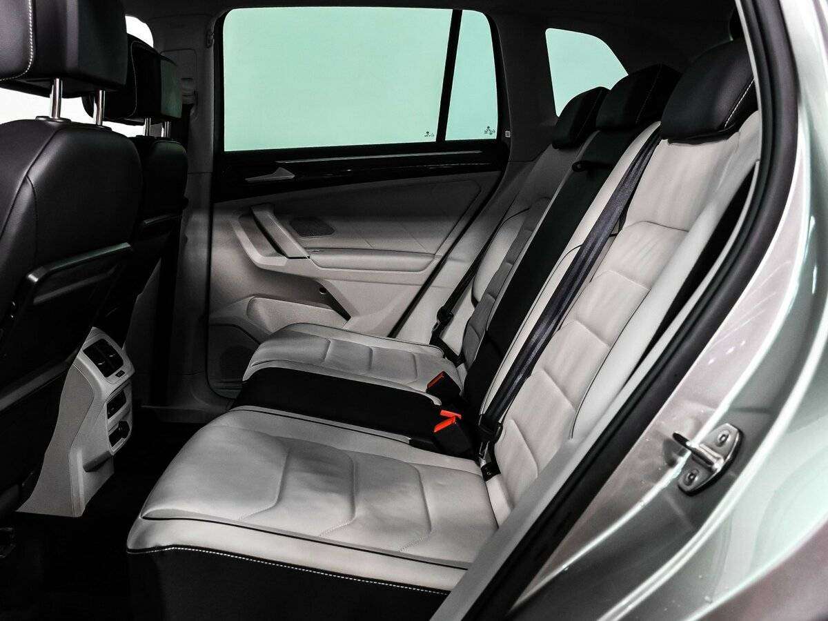 Volkswagen Tiguan с пробегом — 2017 год. Фото: #12