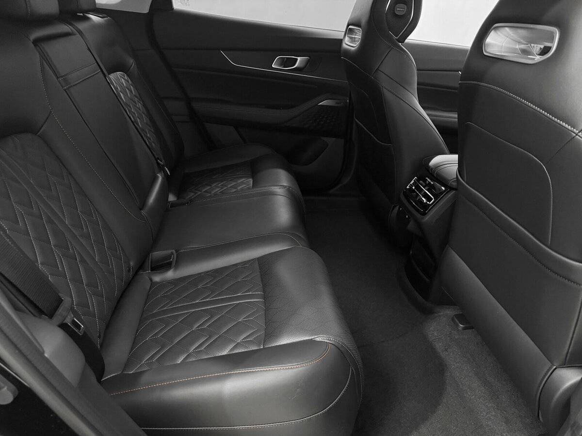 Changan UNI-K с пробегом — 2024 год. Фото: #26