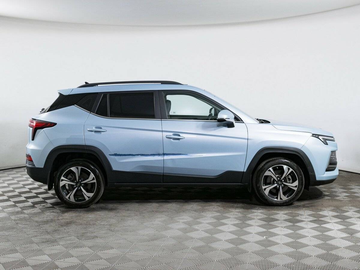 Москвич 3 с пробегом — 2023 год. Фото: #3