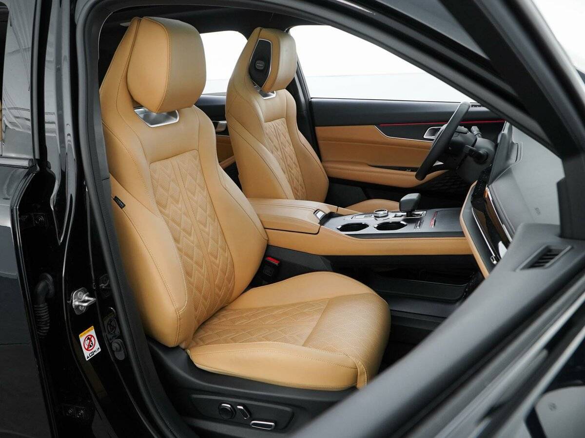 Changan UNI-K с пробегом — 2024 год. Фото: #7