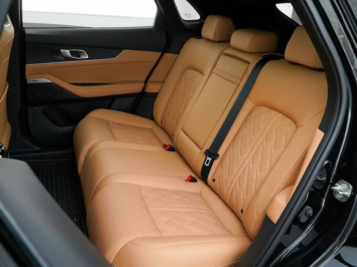 Changan UNI-K с пробегом — 2024 год. Фото: #8